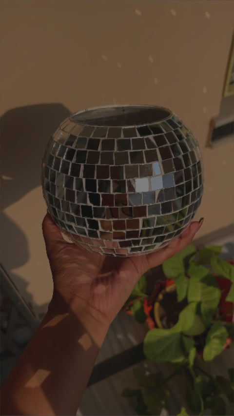 Disco Planter - Add a Touch of Shine to your Decor.MP4