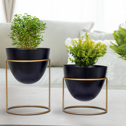 ecofynd Alle Black Metal Plant Pot with Stand (Set of 2)